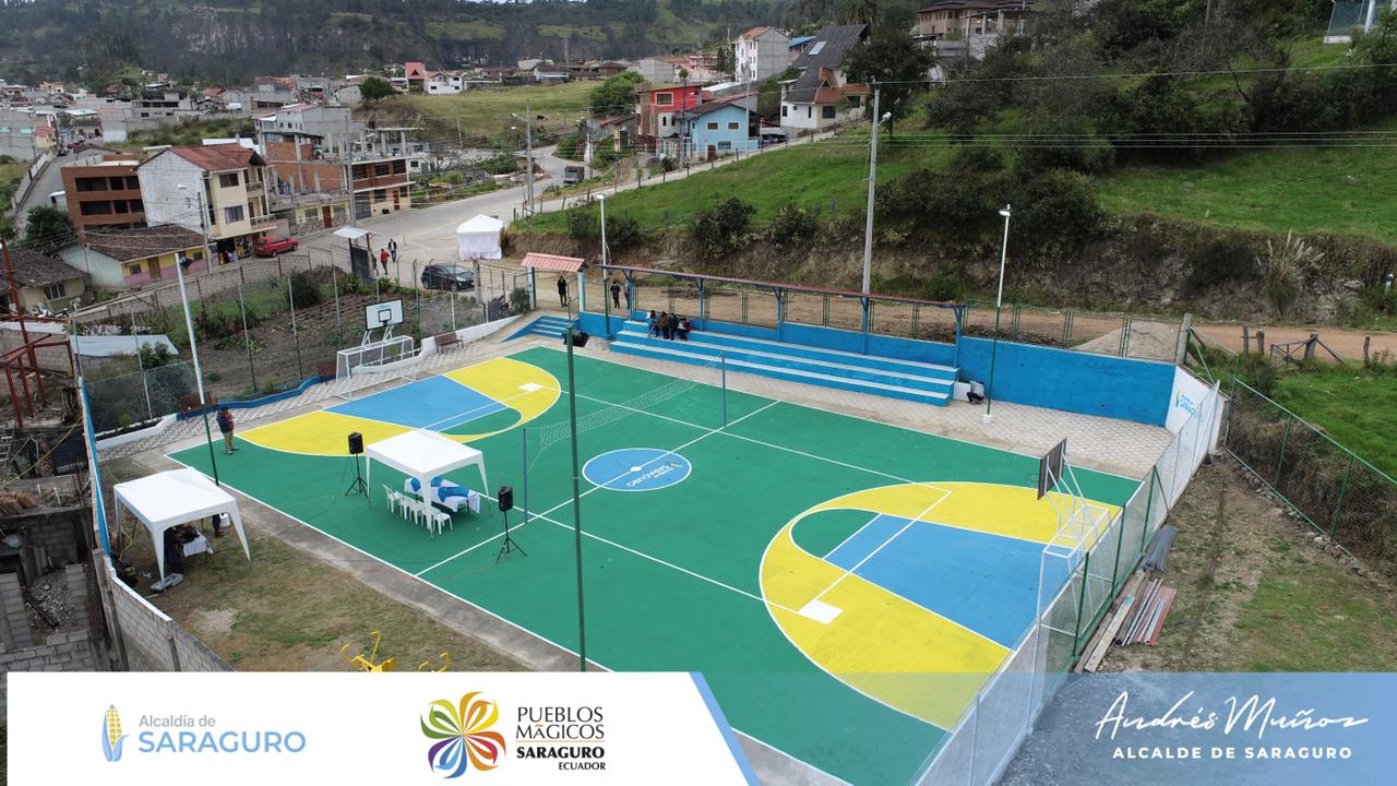 Alcalde inauguró espacio deportivo remodelado en el barrio Sucre del cantón Saraguro